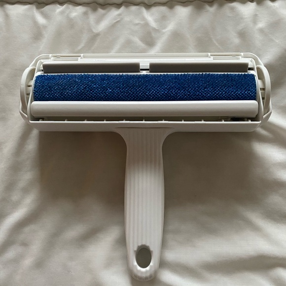 Pet Hair Remover Roller ACE2ACE Reusable Hair Remover Brush For Cats & Dogs - Picture 2 of 5